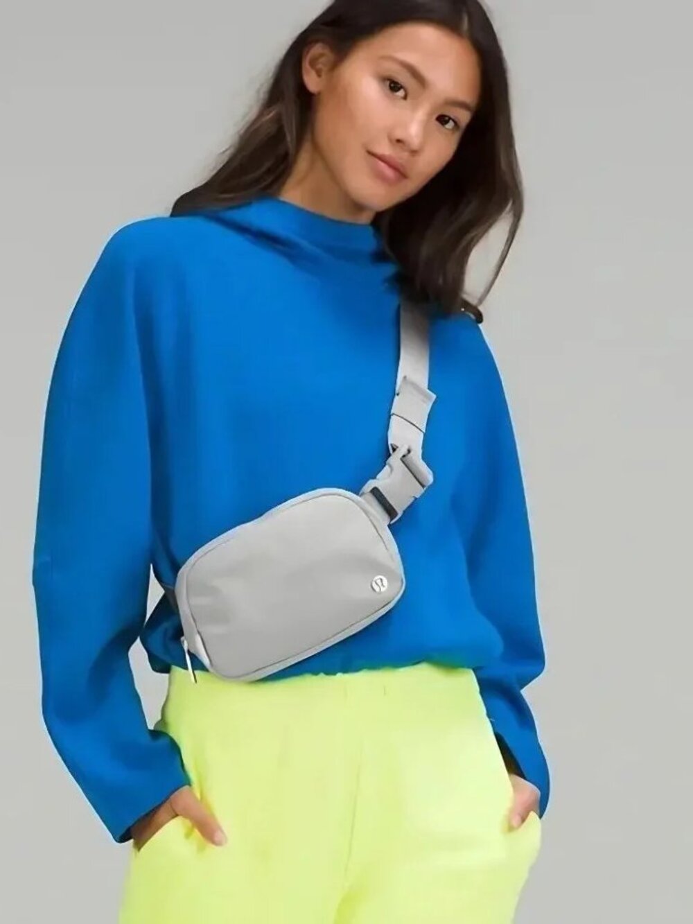 Lululemon Everywhere Crossbody Belt Bag - Grey - Picture 4 of 4